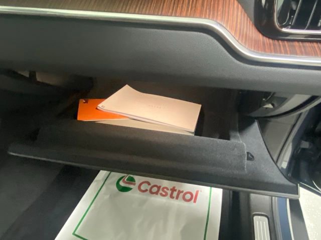 Used 2025 Volvo V60 B5 Cross Country Plus AWD/4WD image 30