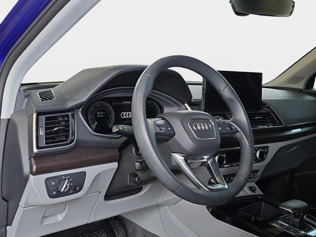 Used 2024 Audi Q5 e Premium Plus w/ Premium Plus Package AWD/4WD image 18