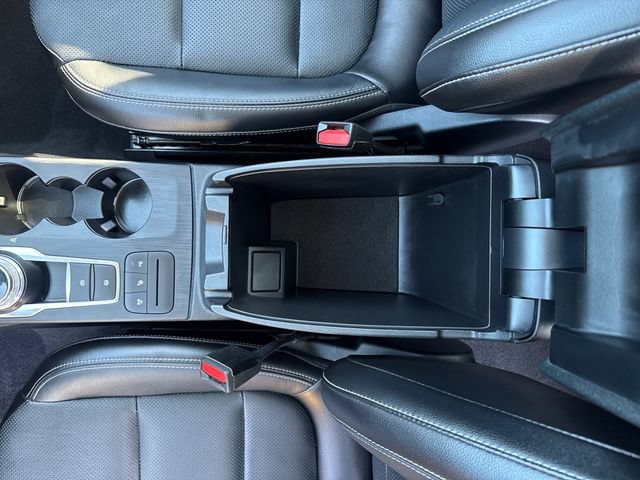 Used 2020 Ford Escape Titanium w/ Titanium Premium Package 2.0 AWD/4WD image 26