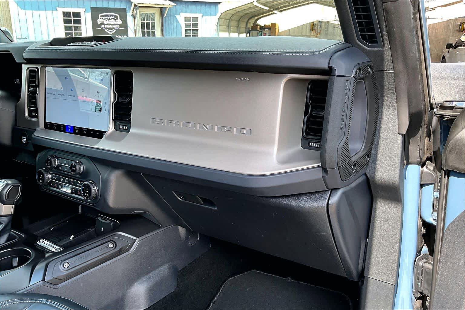 Certified 2025 Ford Bronco Outer Banks image 19