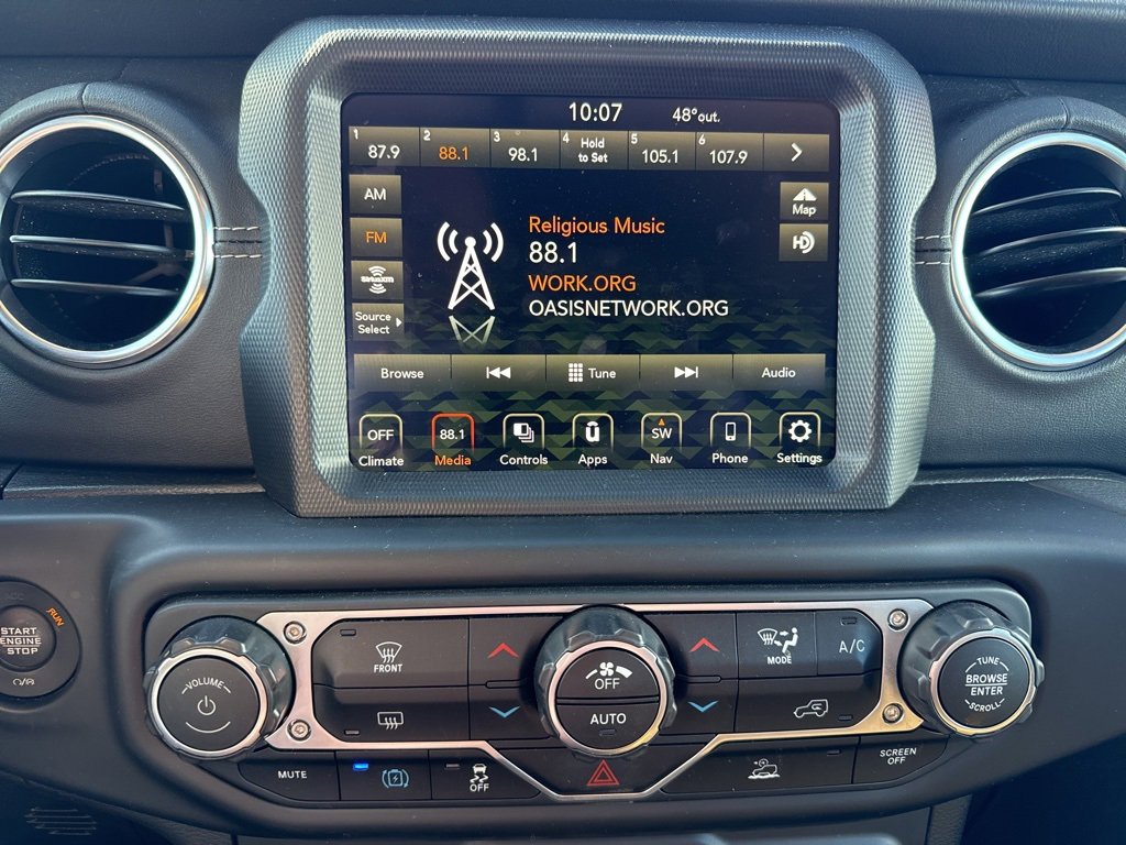 Used 2023 Jeep Wrangler Unlimited Sahara image 11