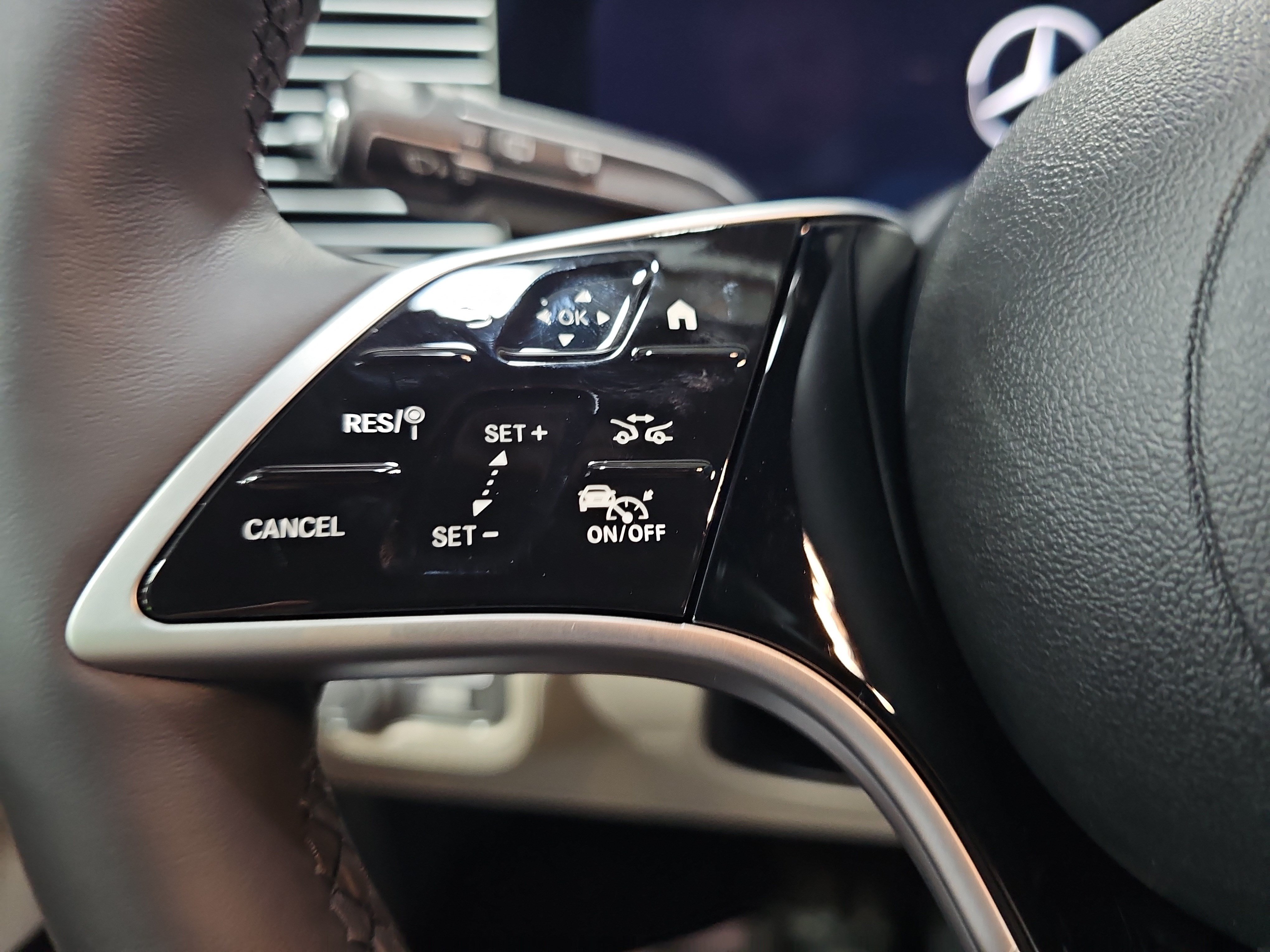 New 2026 Mercedes-Benz GLS 450 4MATIC image 19