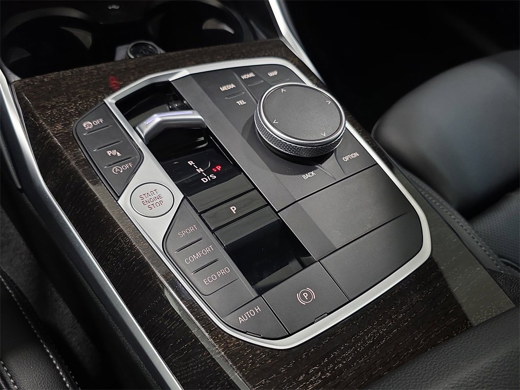 Certified 2023 BMW 330i xDrive Sedan w/ Convenience Package image 21