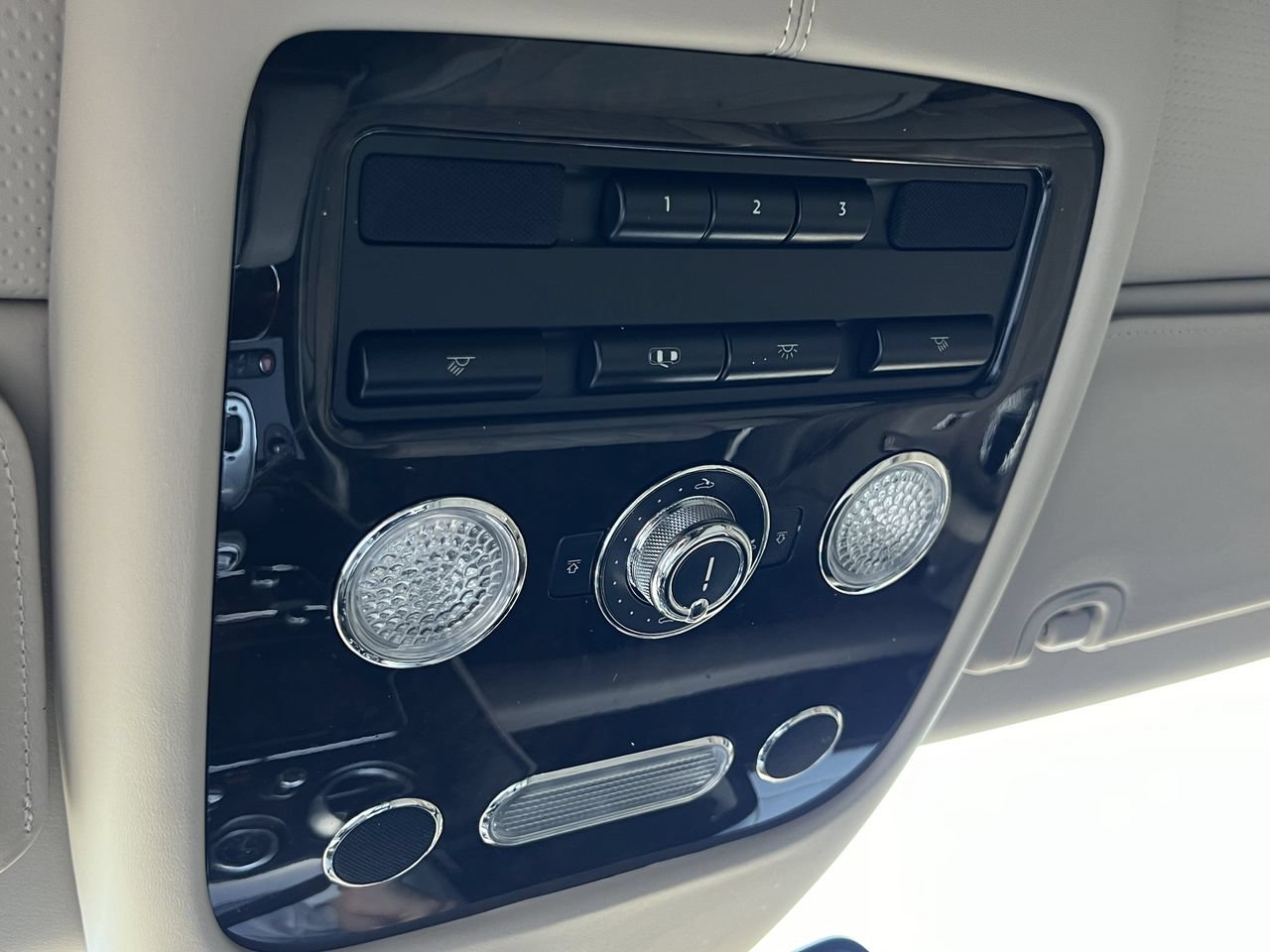 Used 2014 Bentley Flying Spur W12 AWD/4WD image 20