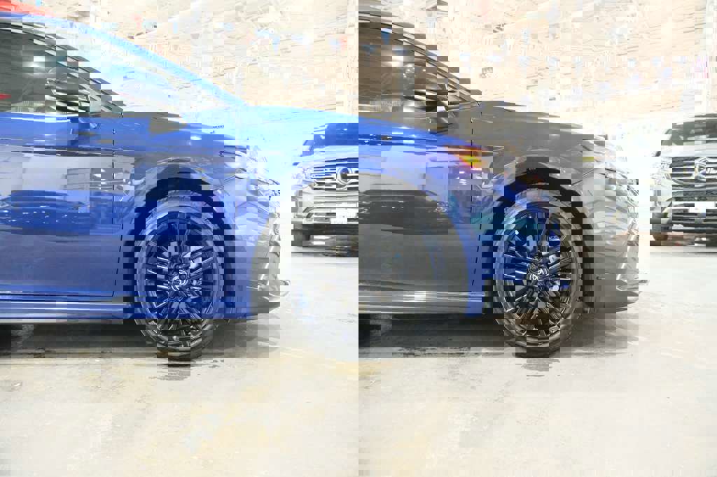 Used 2025 Toyota Camry SE image 14