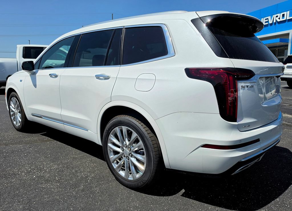 Used 2025 Cadillac XT6 Premium Luxury w/ LPO, Floor Liner Package AWD/4WD image 4