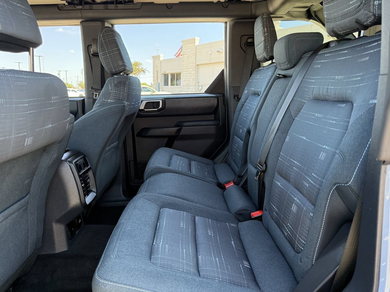 Certified 2025 Ford Bronco Heritage Edition AWD/4WD image 26