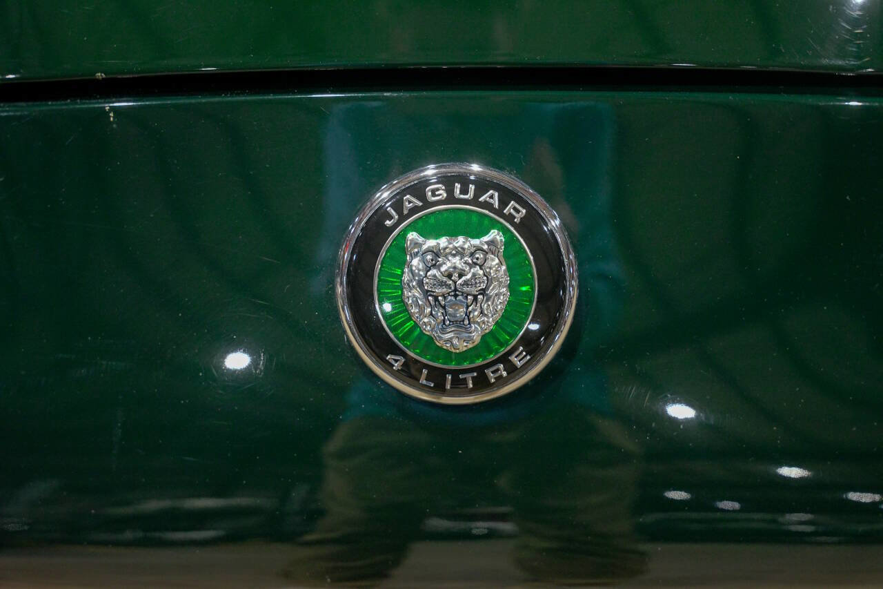 Used 2000 Jaguar XK8 Convertible RWD image 35