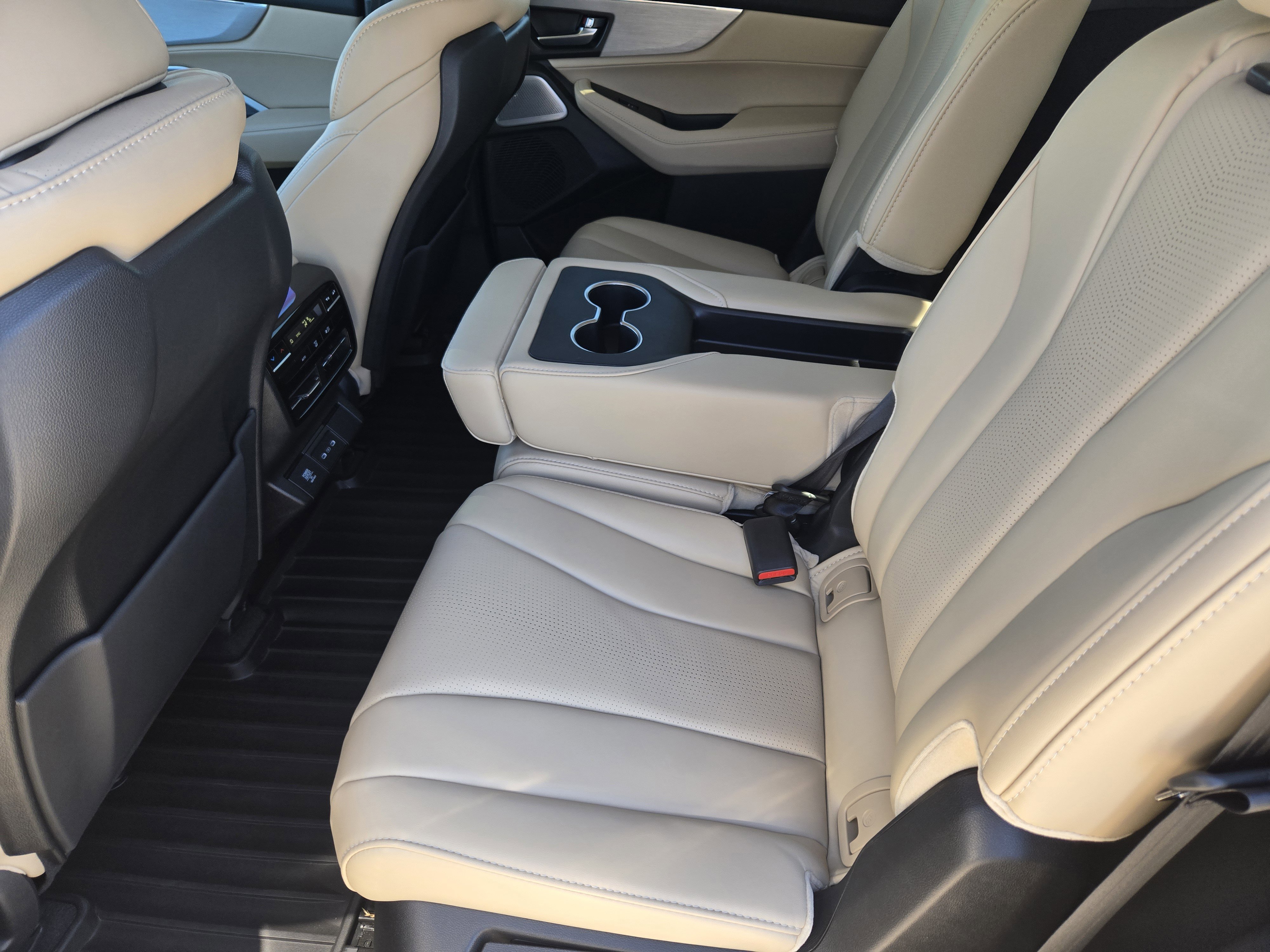 Certified 2025 Acura MDX w/ Technology Package image 40