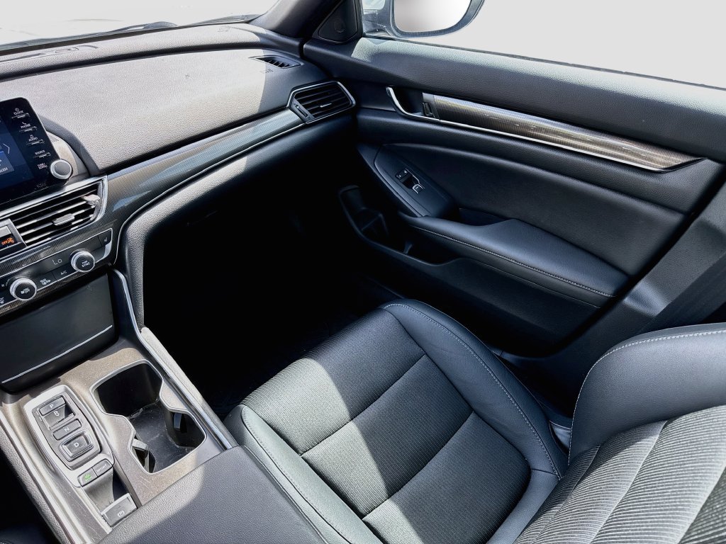 Used 2020 Honda Accord Sport image 30