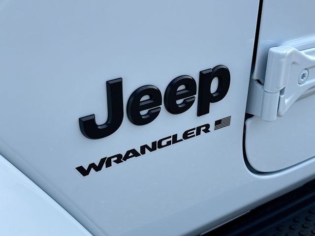 New 2026 Jeep Wrangler Unlimited Sahara AWD/4WD image 18