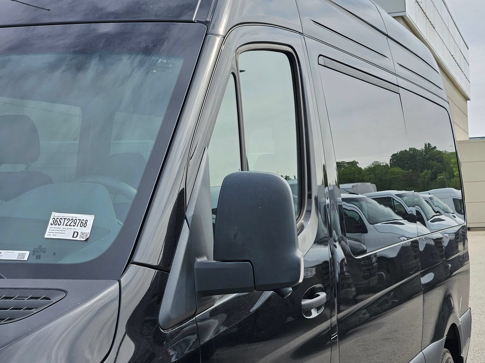 New 2025 Mercedes-Benz Sprinter 2500 image 9