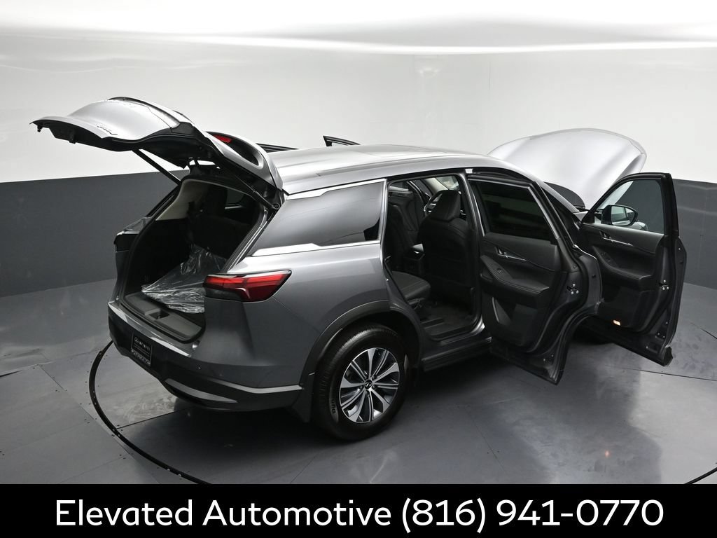 Certified 2026 INFINITI QX60 Pure w/ Cargo Package AWD/4WD image 35