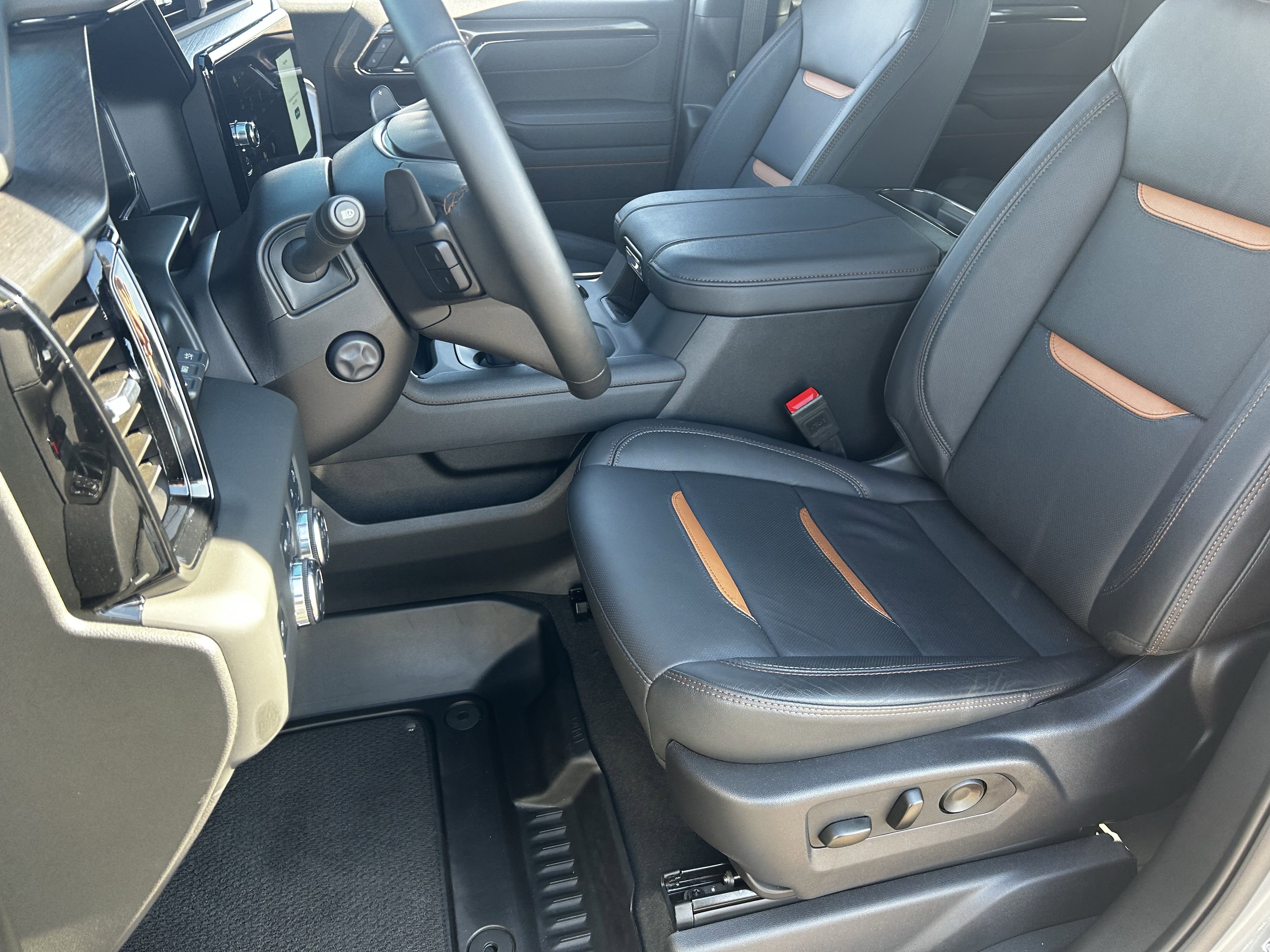 Used 2025 GMC Sierra 1500 AT4 w/ AT4 Premium Package image 19