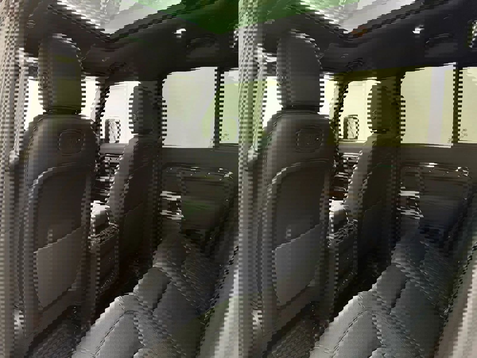 Used 2022 Land Rover Defender 110 S image 44