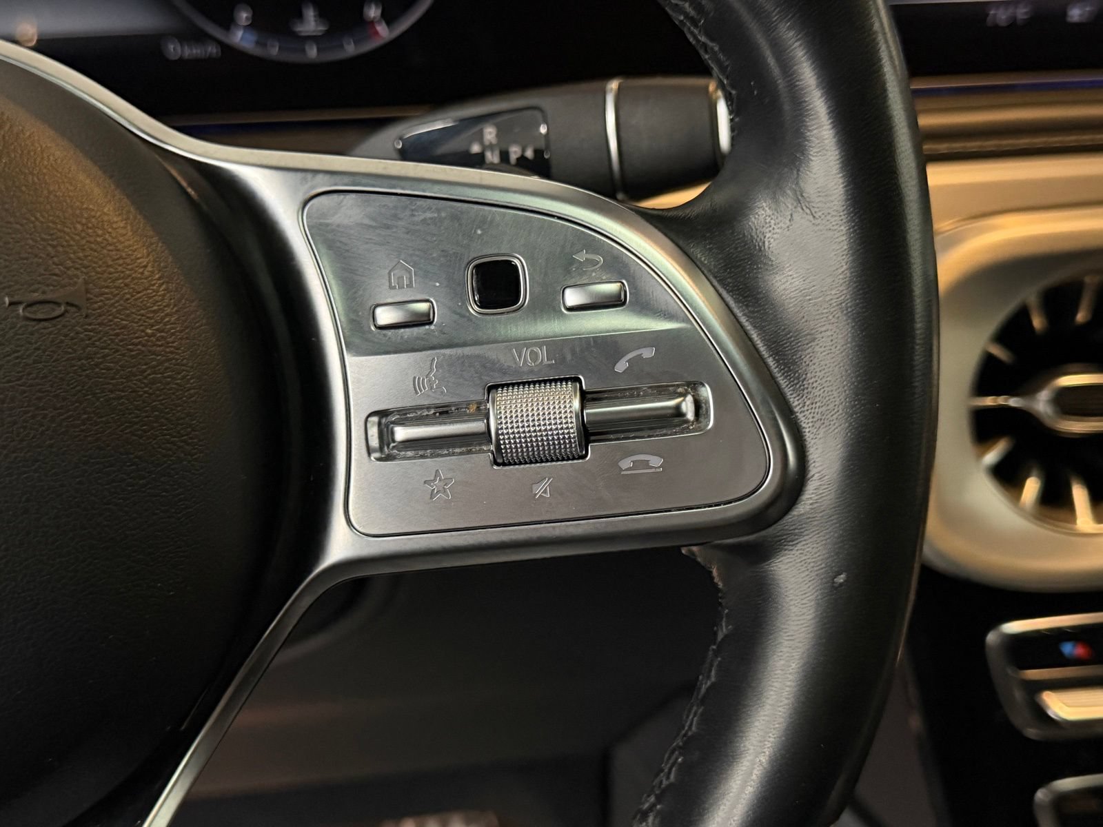 Used 2022 Mercedes-Benz G 550 image 28