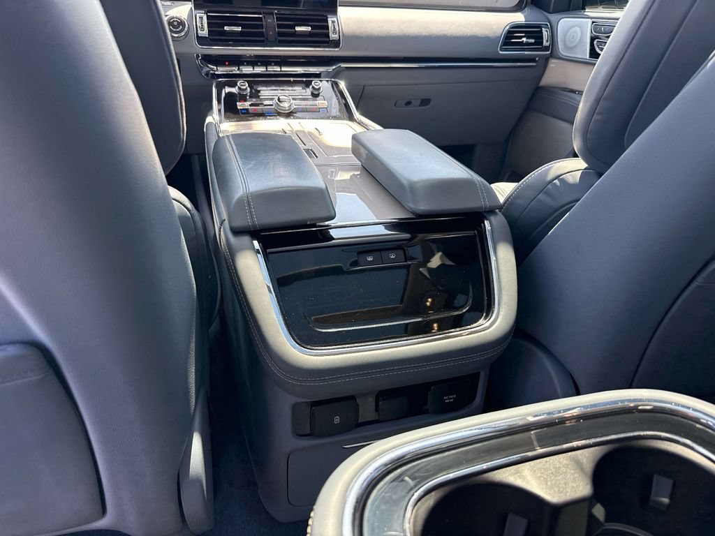 Certified 2023 Lincoln Navigator L Black Label AWD/4WD image 18