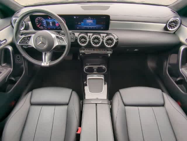 Used 2025 Mercedes-Benz CLA 250 4MATIC image 15
