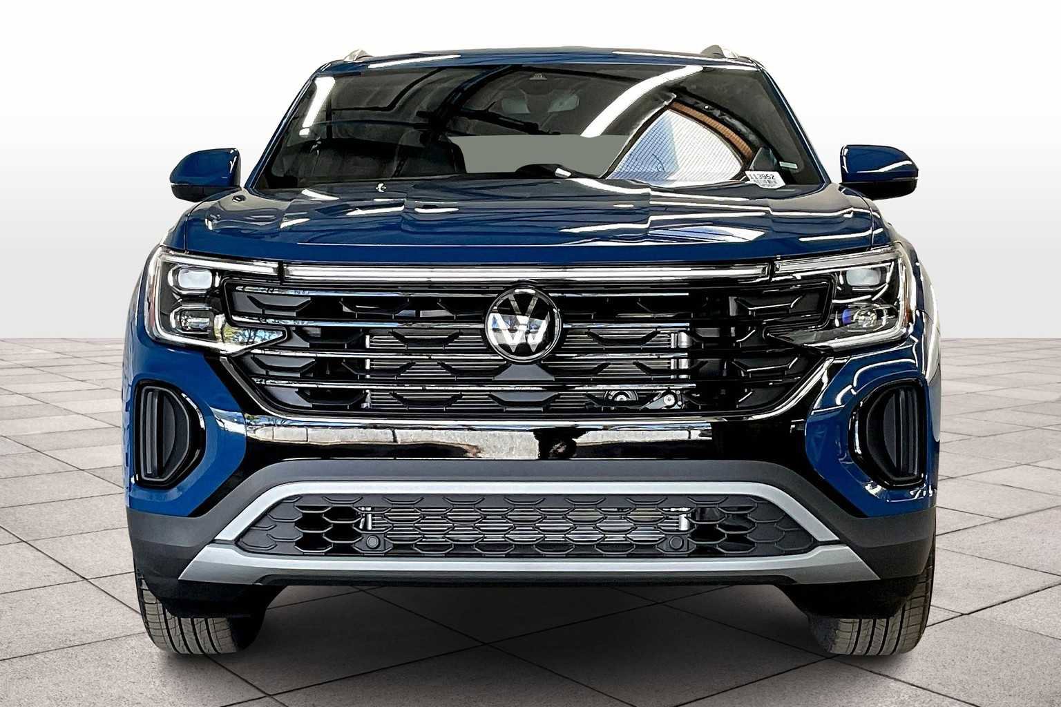 New 2025 Volkswagen Atlas Cross Sport SE image 5