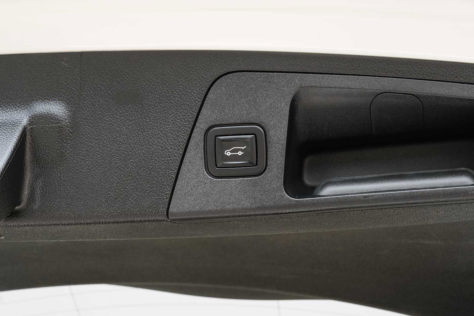 Used 2020 Buick Envision Essence FWD image 50