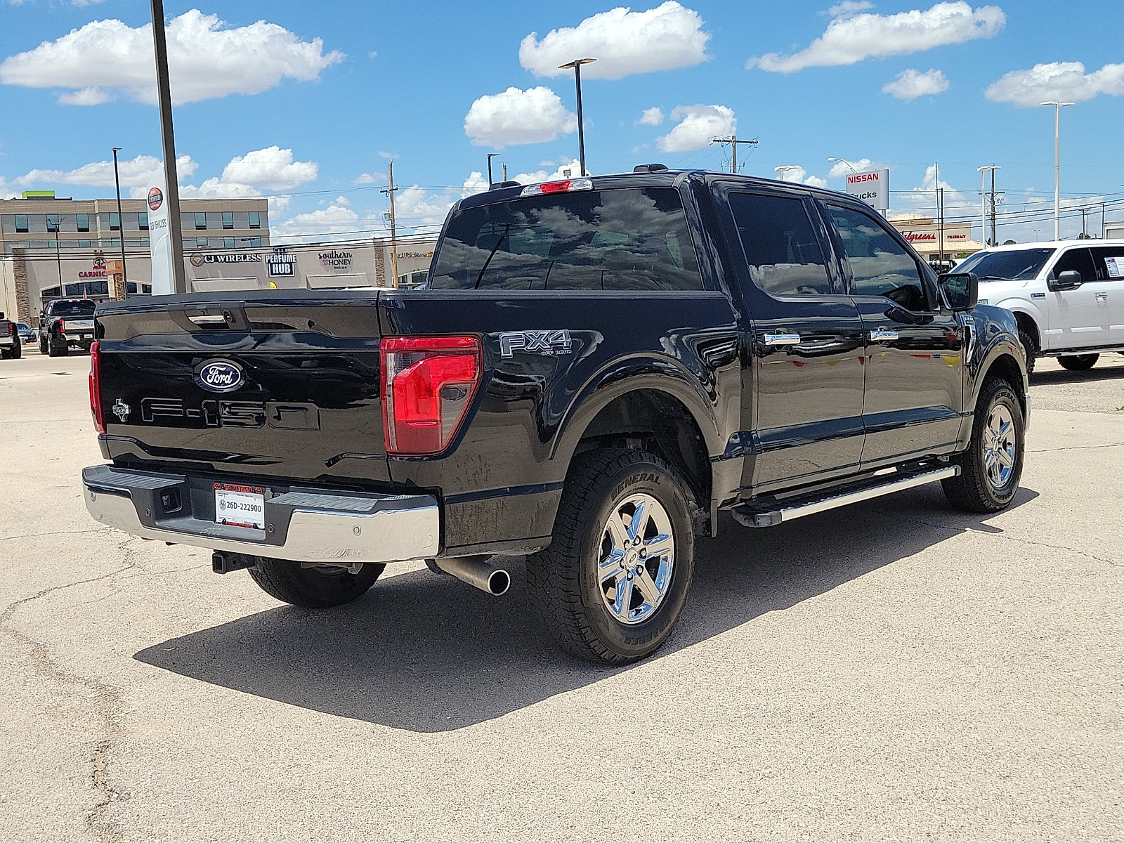 Used 2024 Ford F150 XLT w/ FX4 Off-Road Package AWD/4WD image 4