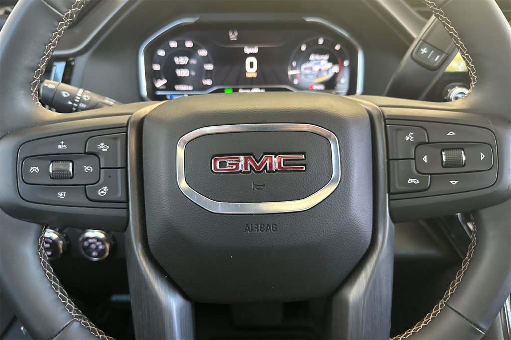 Used 2025 GMC Sierra 3500 AT4 w/ AT4 Premium Plus Package image 24