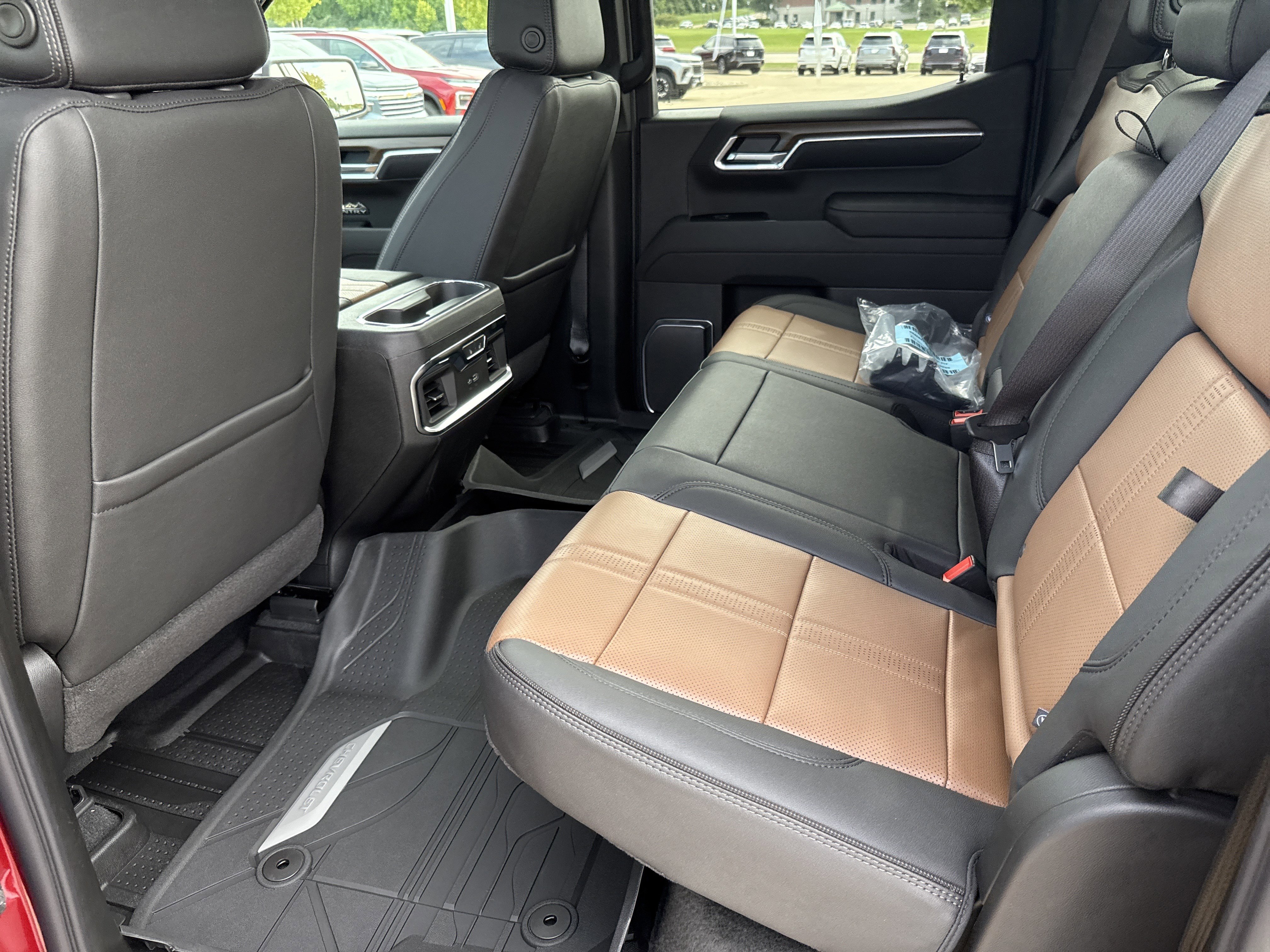 New 2026 Chevrolet Silverado 1500 High Country w/ High Country Premium Package image 11