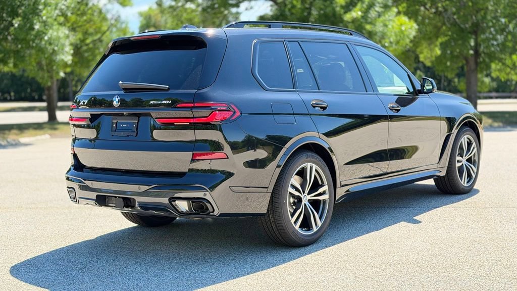 New 2027 BMW X7 xDrive40i w/ M Sport Package AWD/4WD image 8