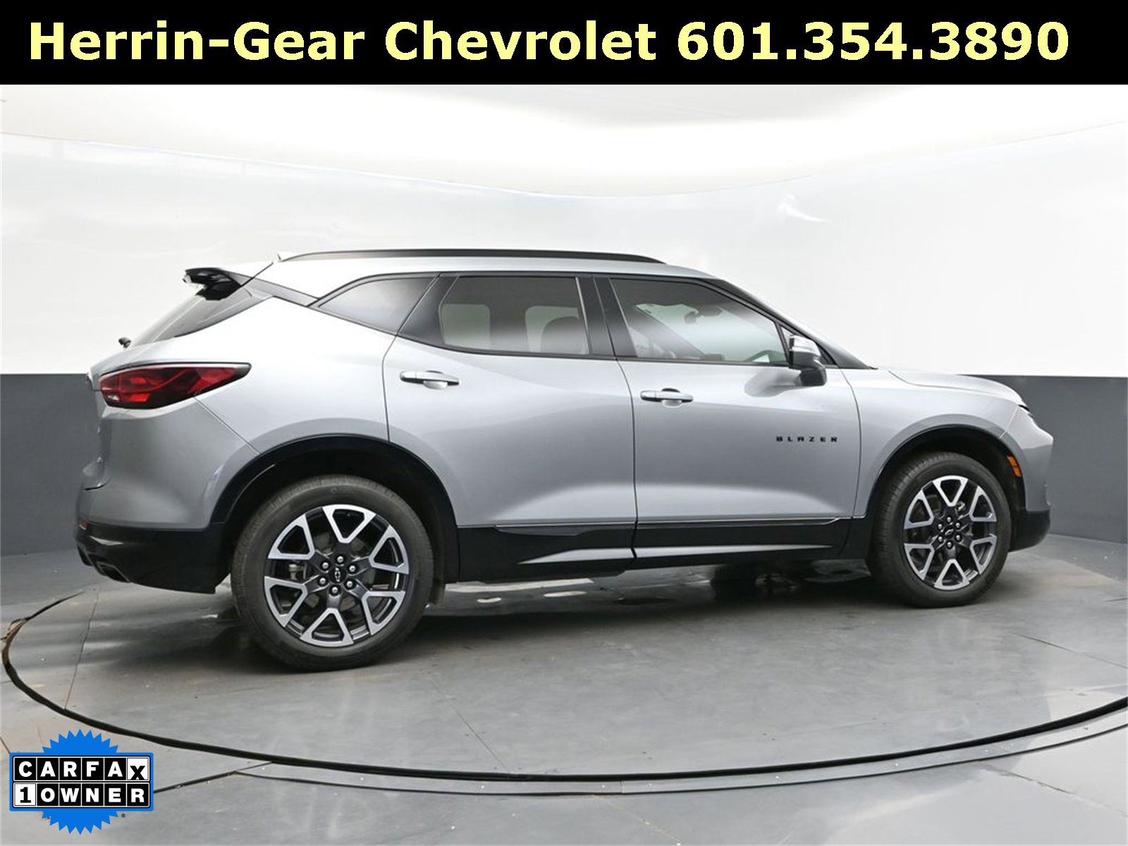 Used 2024 Chevrolet Blazer RS w/ Driver Confidence II Package image 8