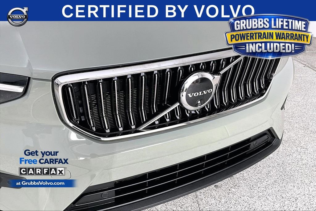 Certified 2025 Volvo XC40 B5 Plus AWD/4WD image 38