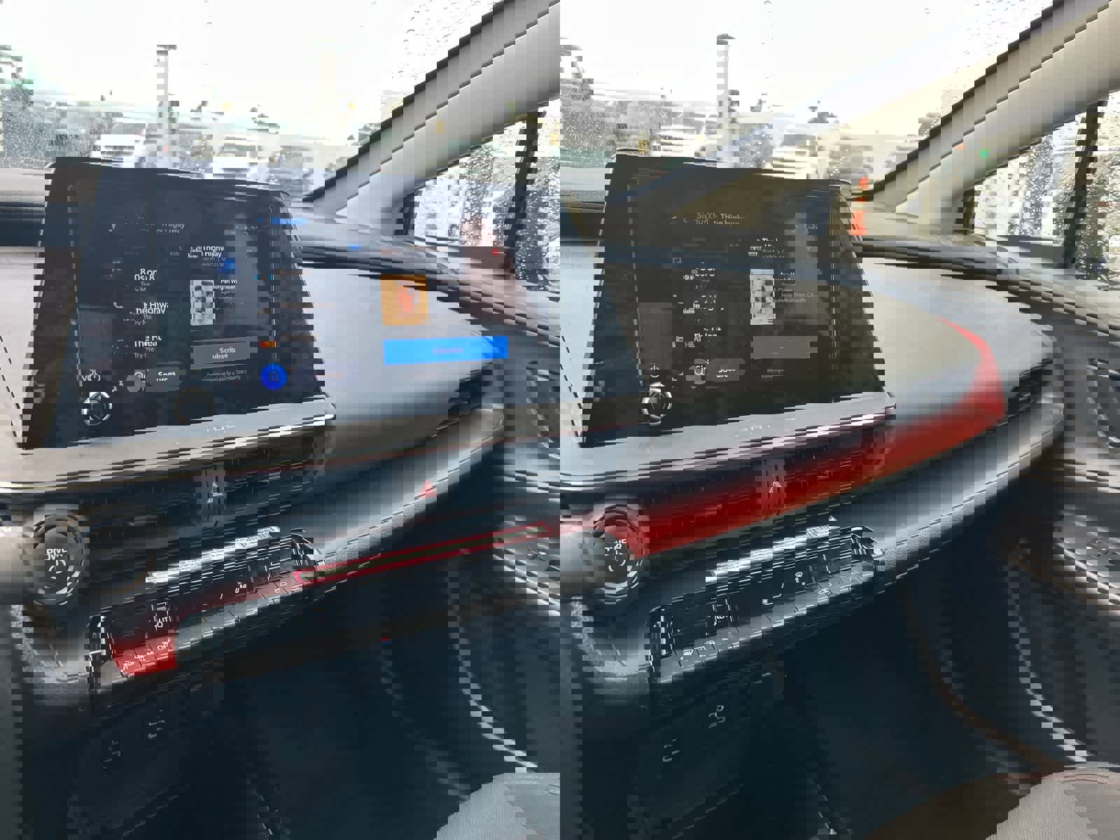 Used 2024 Toyota Prius Prime SE image 34