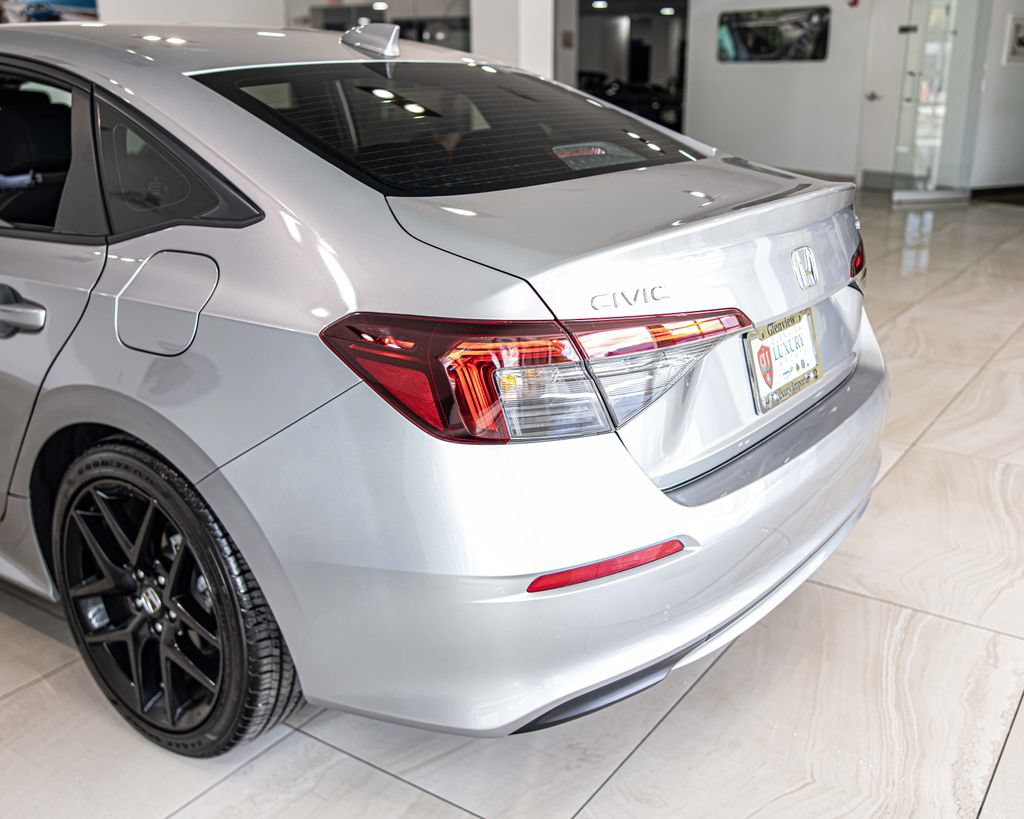 Used 2025 Honda Civic Sport image 14