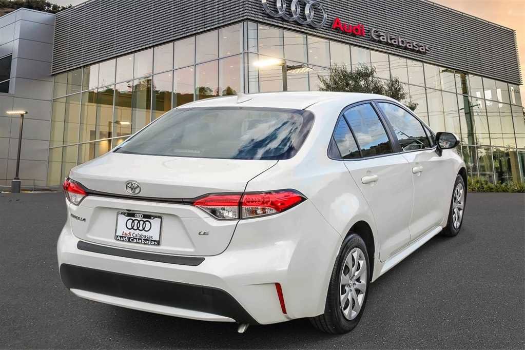 Used 2021 Toyota Corolla LE w/ Carpet Mat Package (TMS) image 4