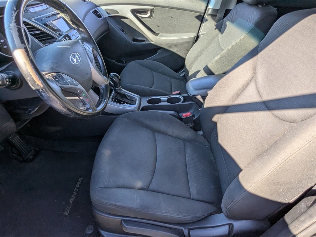 Used 2015 Hyundai Elantra SE w/ Option Group 03 image 14