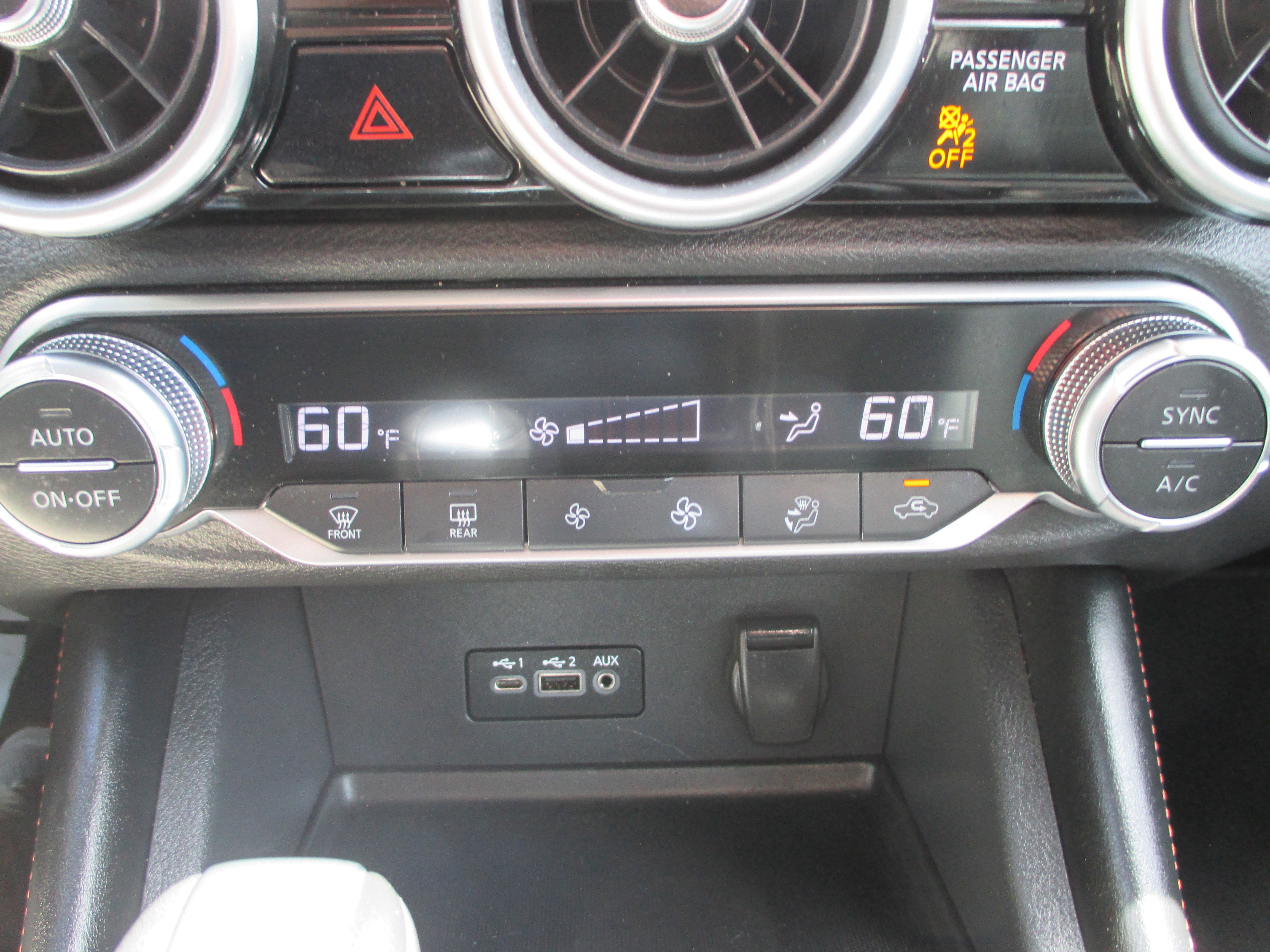 Used 2022 Nissan Sentra SR w/ Electronics Package FWD image 16