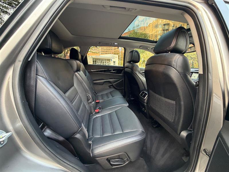 Used 2016 Kia Sorento SX AWD/4WD image 18
