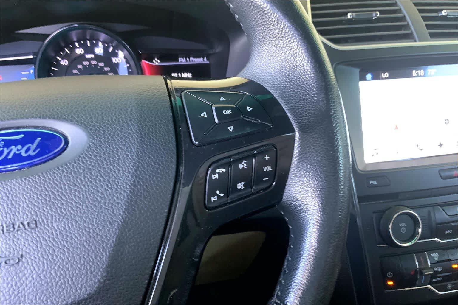 Used 2017 Ford Explorer XLT w/ Equipment Group 202A FWD image 24