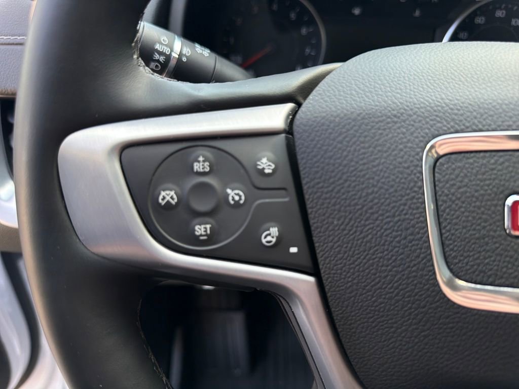 Used 2024 GMC Terrain SLT w/ Tech Package image 23