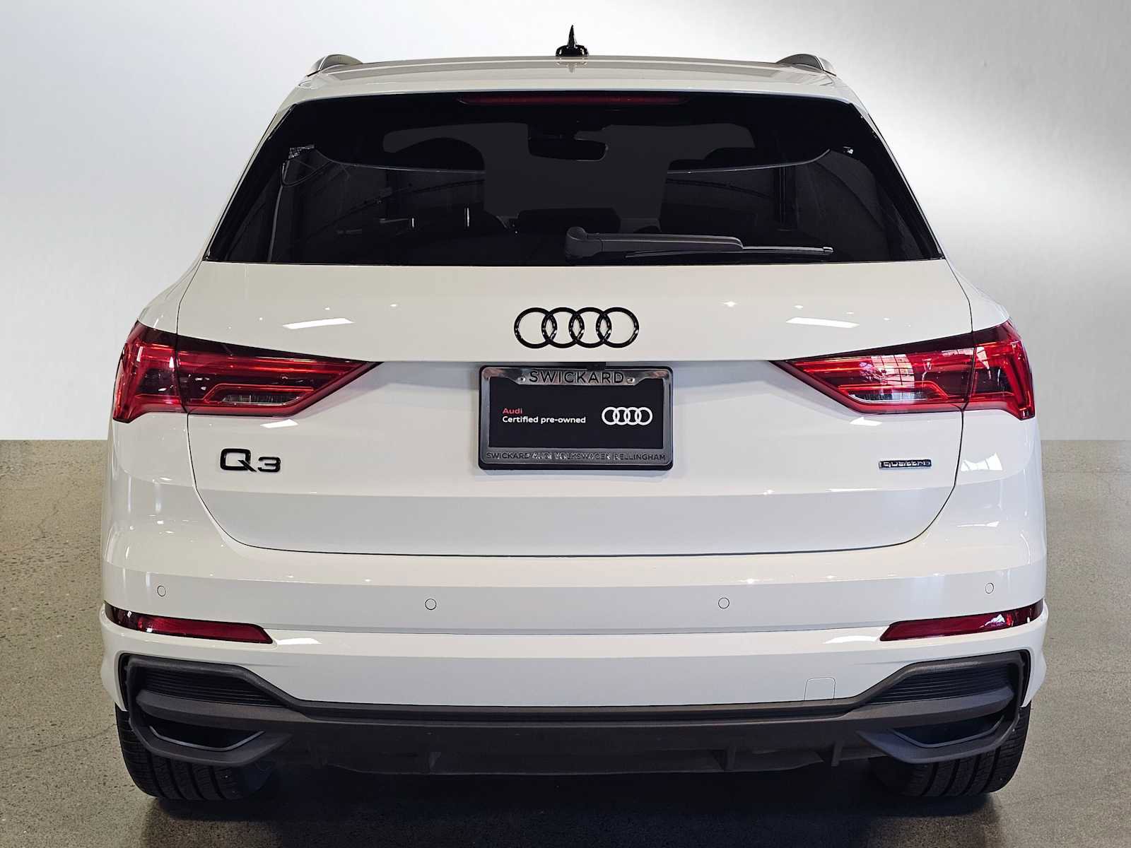 Used 2025 Audi Q3 2.0T Premium w/ Convenience Package image 6