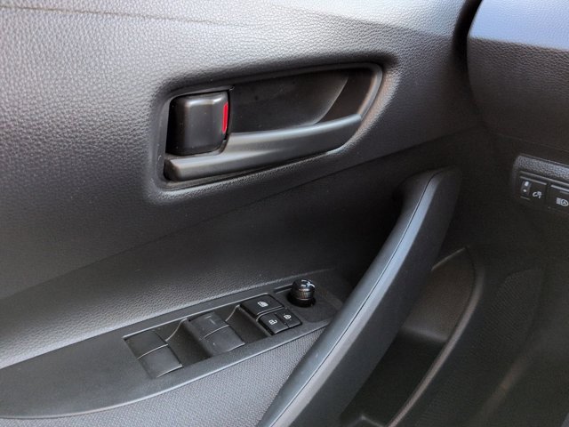 Certified 2022 Toyota Corolla LE image 25