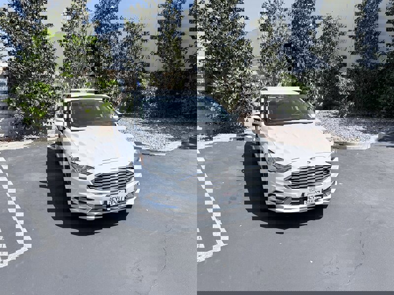 Used 2018 Ford Fusion S w/ Equipment Group 101A image 2