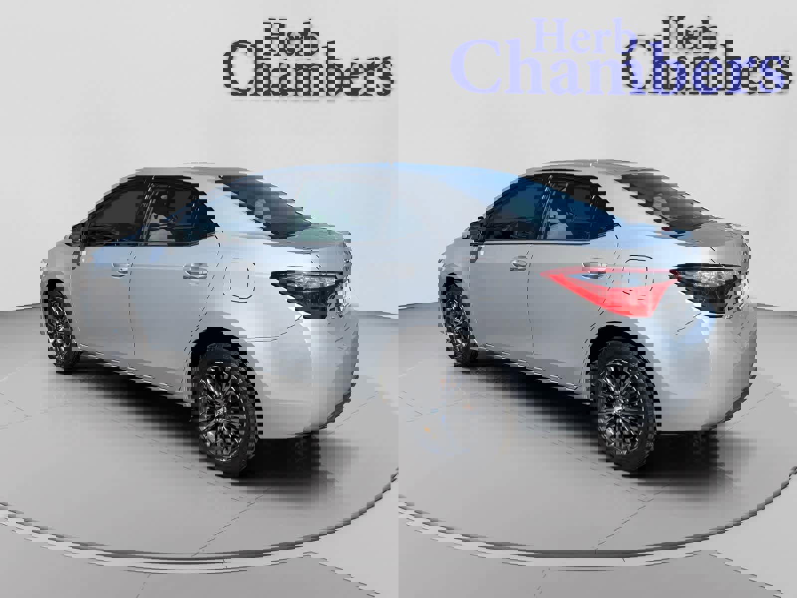 Used 2016 Toyota Corolla LE FWD image 3