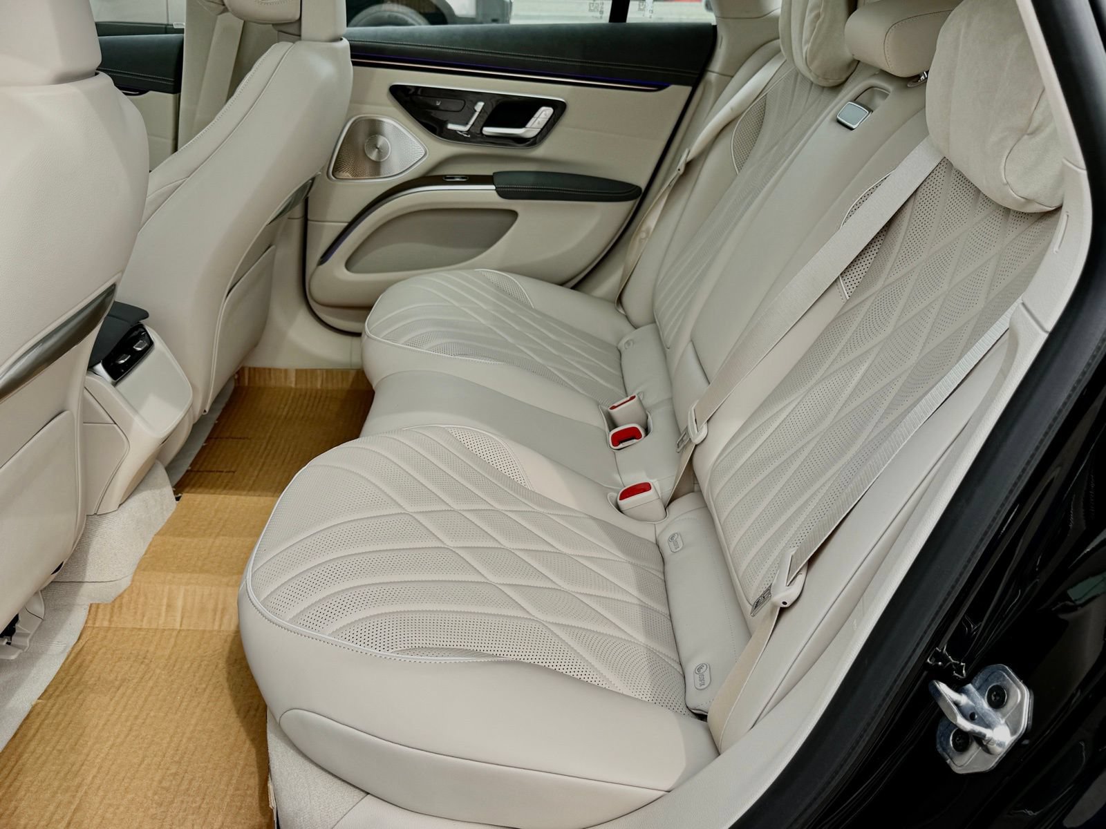New 2026 Mercedes-Benz EQS 580 4MATIC Sedan image 30