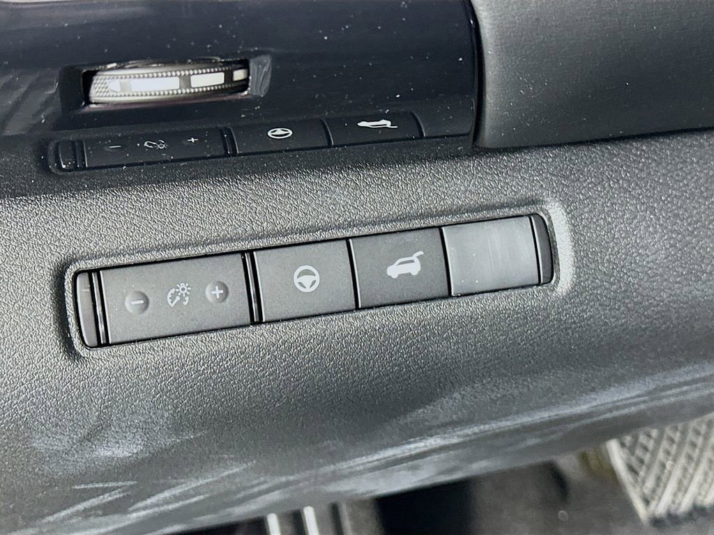 New 2026 Nissan Pathfinder SV image 14