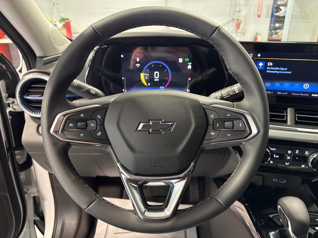 New 2026 Chevrolet Trax LT FWD image 6