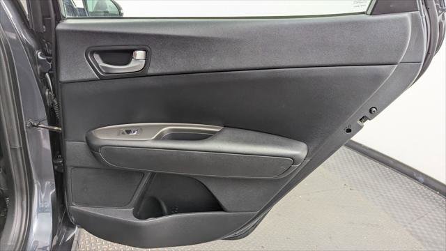 Used 2020 Kia Optima S image 18