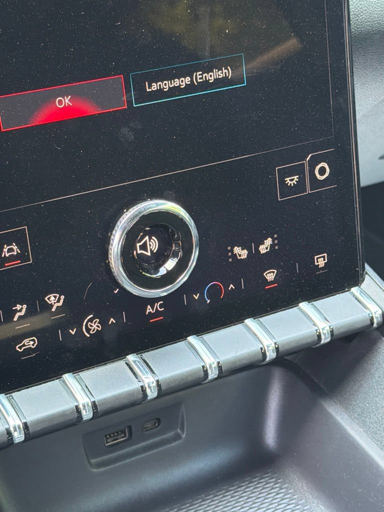 Used 2025 GMC Terrain Elevation AWD/4WD image 7