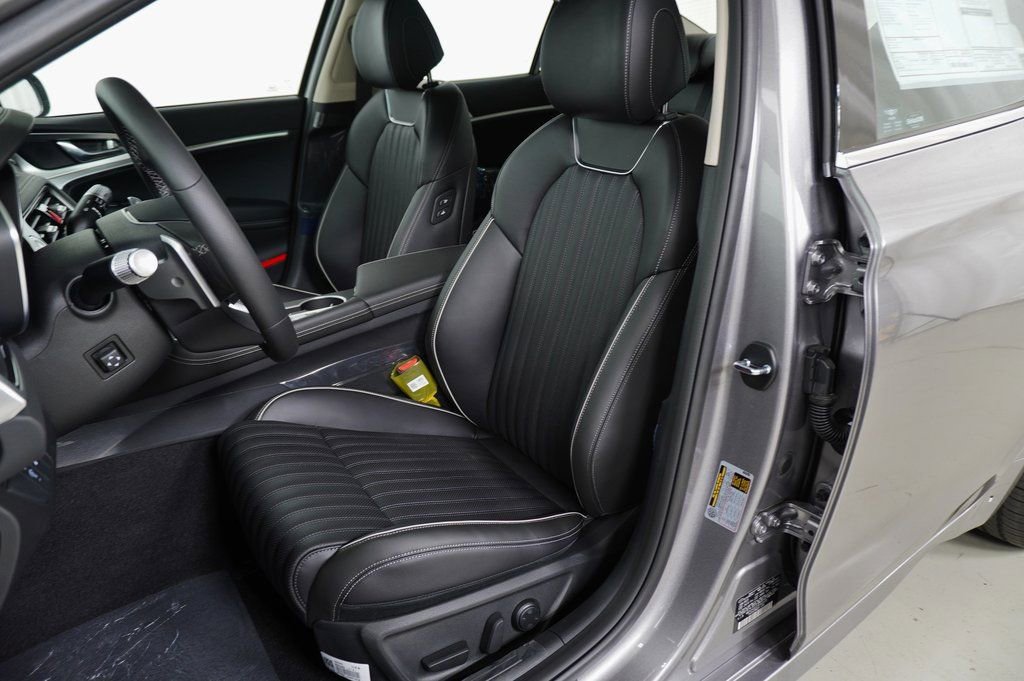 New 2026 Genesis G70 2.5T Prestige image 13