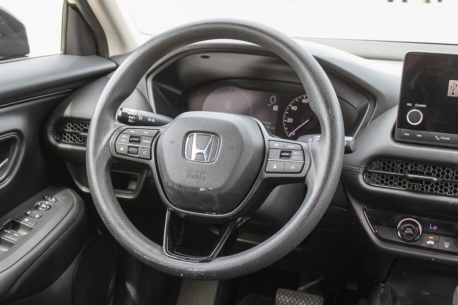 Used 2024 Honda HR-V LX image 16