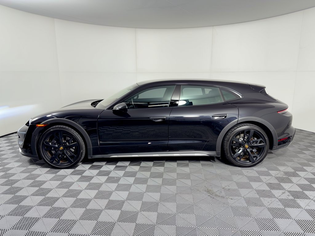 Certified 2022 Porsche Taycan 4 Cross Turismo AWD/4WD image 2